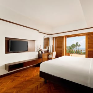 Nusa Dua Beach Hotel & Spa-Handwritten Collection in Südbali:  Family for 4