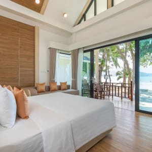 Koh Chang Paradise Resort & Spa in Ko Chang:  Grand Deluxe Beachfront