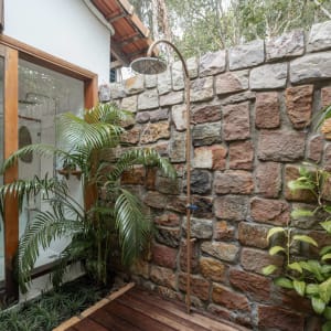 Green Bay Phu Quoc Resort & Spa:  Green Villa | outdoor shower