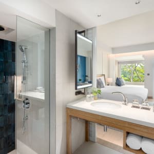 SAii Laguna Phuket:  Lagoon View | Bathroom