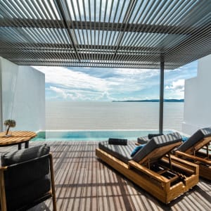 Cove 55 à Kuching:  Ocean Pool Family Villa