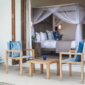 Kumu Beach Hotel à Balapitiya:  Ocean View Bedroom