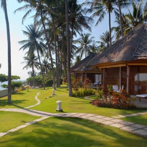 Siddhartha Oceanfront Resort & Spa in Ostbali:  Oceanfront Deluxe Bungalow