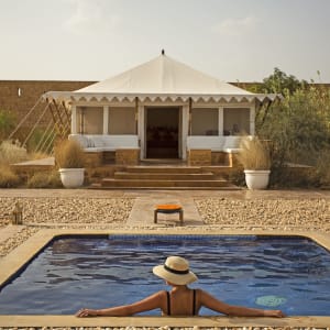 SUJÁN The Serai à Désert du Thar:  pool: The Royal Tented Suite