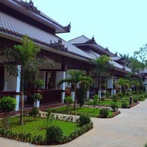 Yadanarpon Dynasty à Mandalay:  Villa