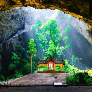 Circuit en voiture de location au sud de Bangkok: Sam Roi Yod National Park Cave Phrayanakorn 