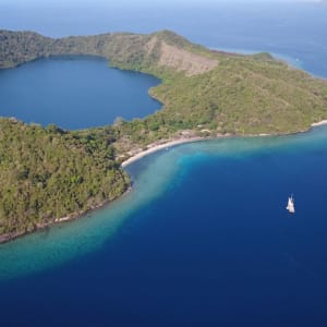 Kreuzfahrt zu den Komodo-Waranen ab Labuan Bajo: Satonda Island