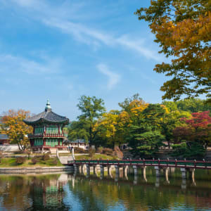 Gruppenreise «Höhepunkte Südkoreas und Japans» ab Seoul: Seoul Gyeongbokgung Palace Hyangwonjeong Pavilion