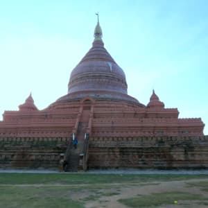 Vie authentique le long de la rivière Dohtawaddy à Mandalay: Shwe Zi Gon Pagoda