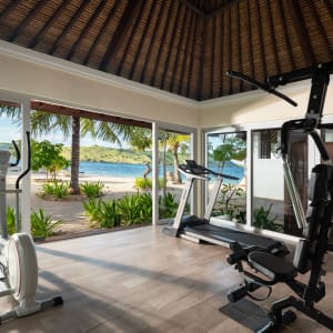 Sudamala Resort Seraya à Labuan Bajo:  Fitness room