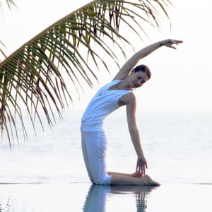 Siddhartha Oceanfront Resort & Spa à Ouest de Bali:  Yoga Pose