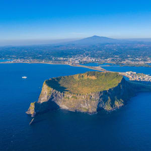 Mietwagen Rundreise «Jeju Island»: Sunrise view of Seongsan Ilchulbong