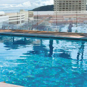 Horizon in Kota Kinabalu: Swimming Pool