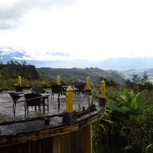 Papua - Reise in eine andere Zeit ab Jayapura: Terrasse Baliem Valley Resort