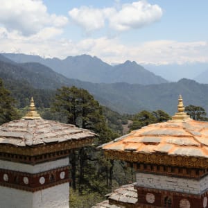 Bhutan - Land und Legenden ab Paro: View from Dochu Pass