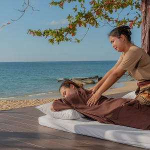 Wanaburee Resort in Khao Lak:  Massage