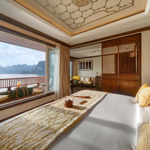 Mystische Lan Ha Bucht Kreuzfahrt mit «Ylang» ab Hanoi: ylang-signature-suite