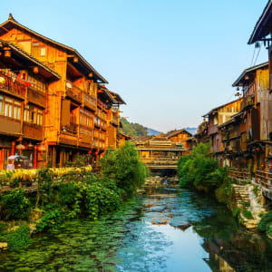 Magische Landschaften & lebendige Traditionen ab Guiyang: Zhaoxing Village
