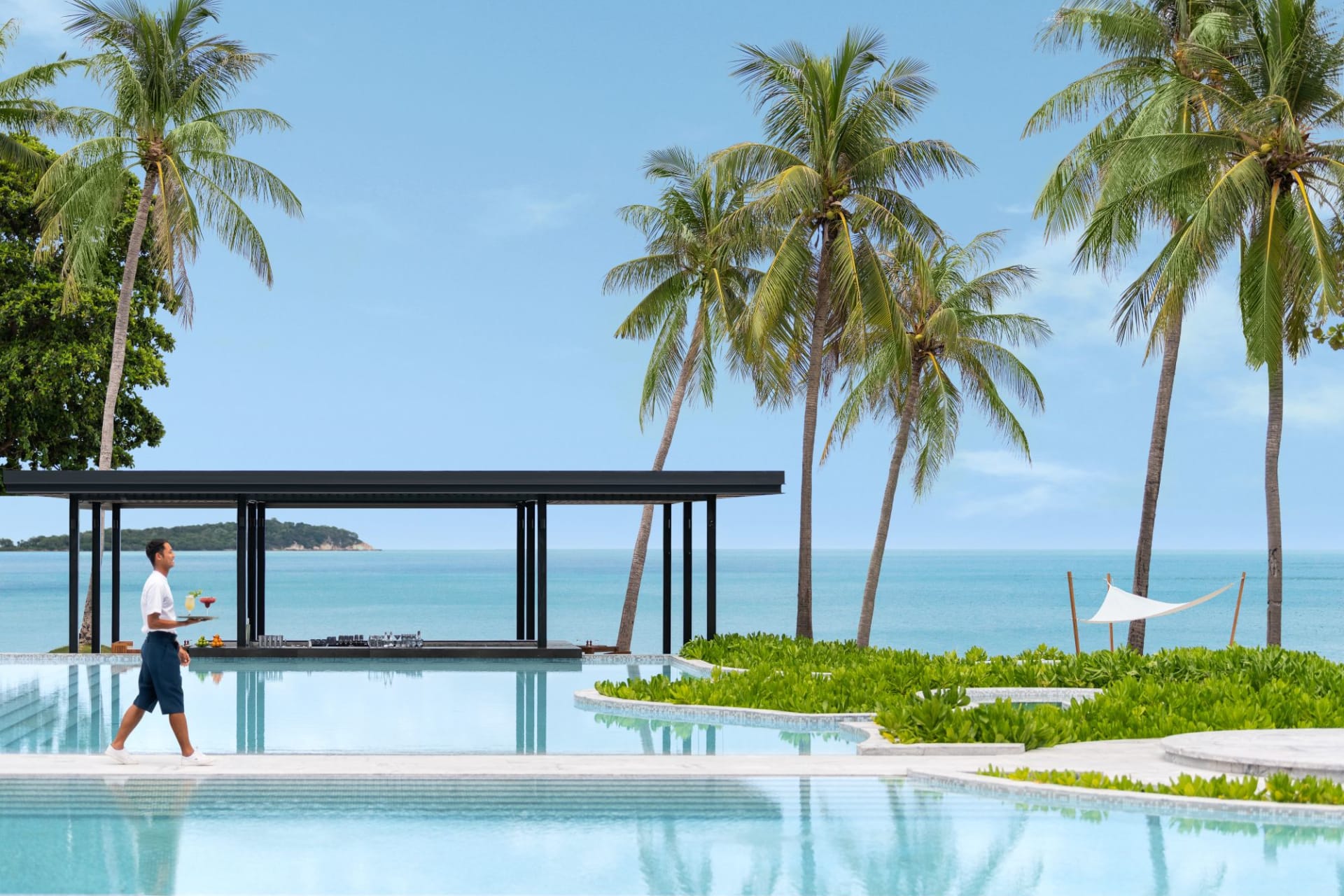 exterior: Pool Bar
