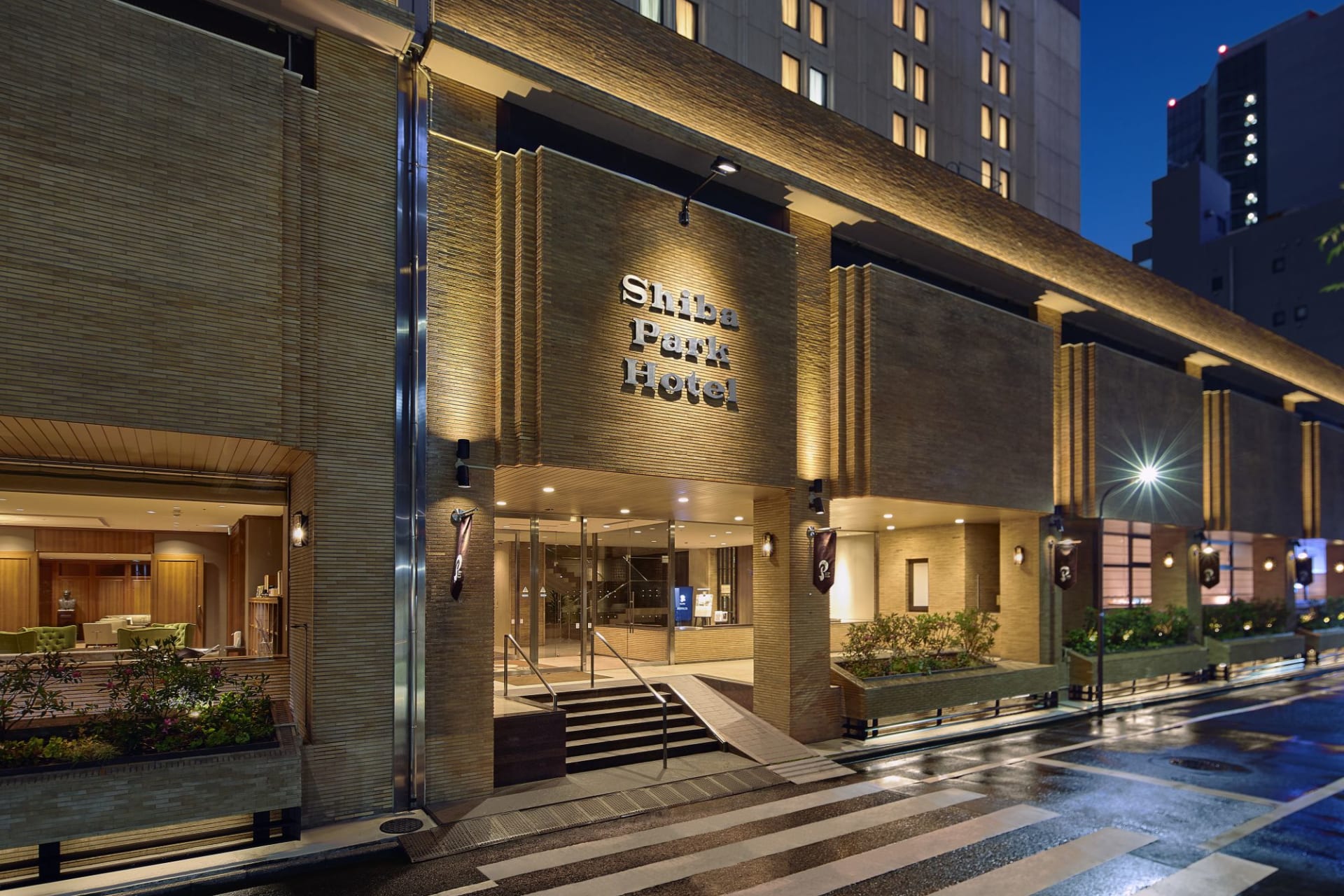 exterior: Shiba Park Hotel outside