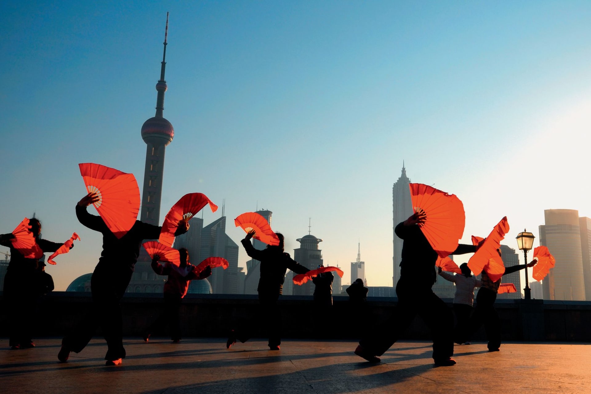 Traditional Chinese dance with fans in Shanghai