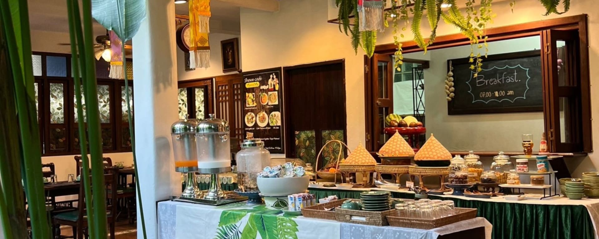Shewe Wana Suite Resort in Chiang Mai:  Breakfast