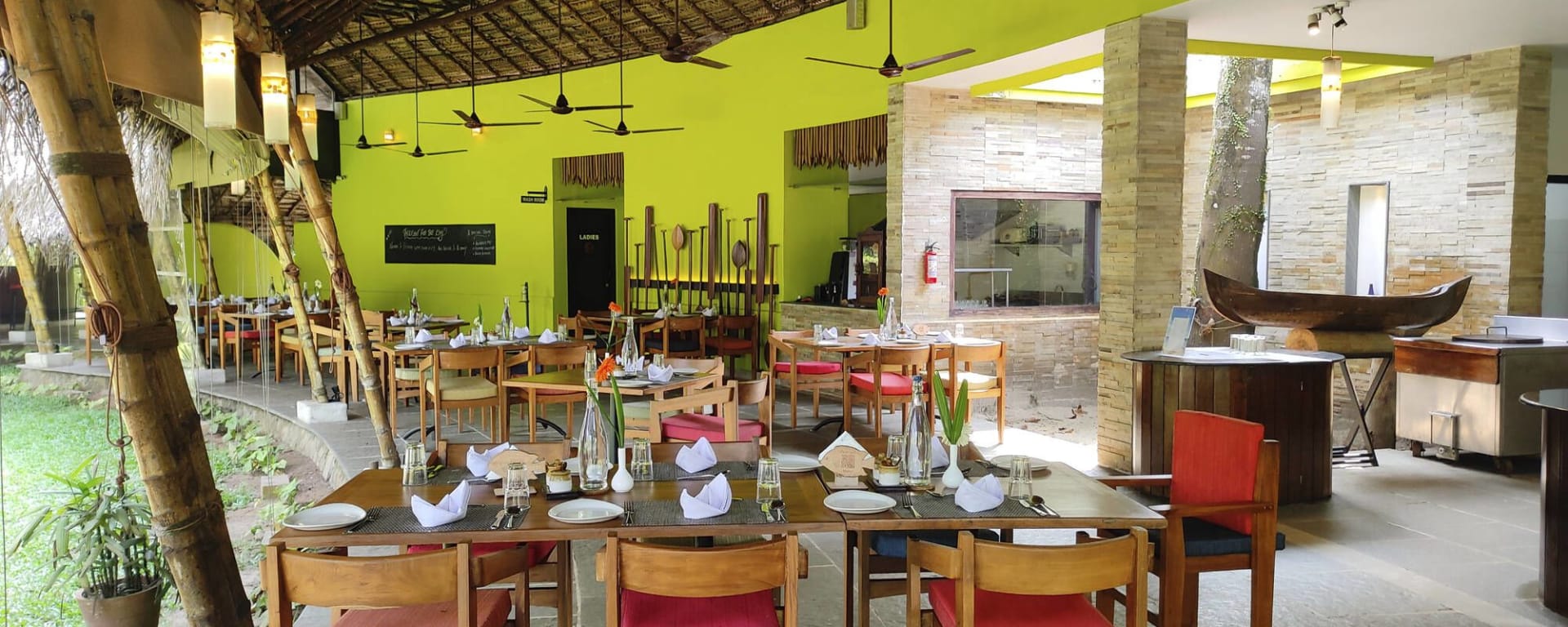 Xandari Pearl Beach Resort à Mararikulam:  Pearl Spot restaurant