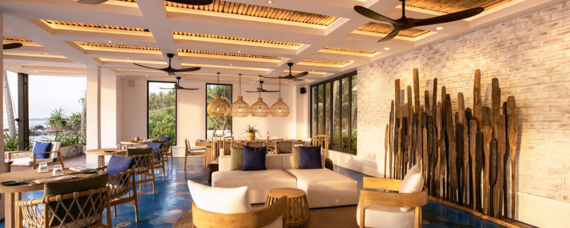 Ahu Bay à Ahungalla:  restaurant