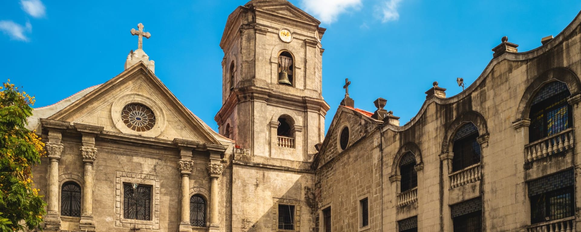 Im Jeepney durch Manila: Manila - San Agustin Church, aka Immaculate Conception Parish