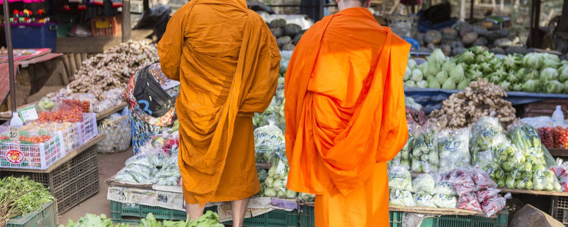 Railway Market & Schwimmender Markt Damnoen Saduak in Bangkok: Monks