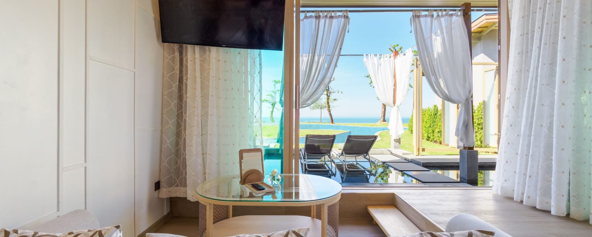 The Little Shore Khao Lak by Katathani:  Seaview Pool Villa Romance