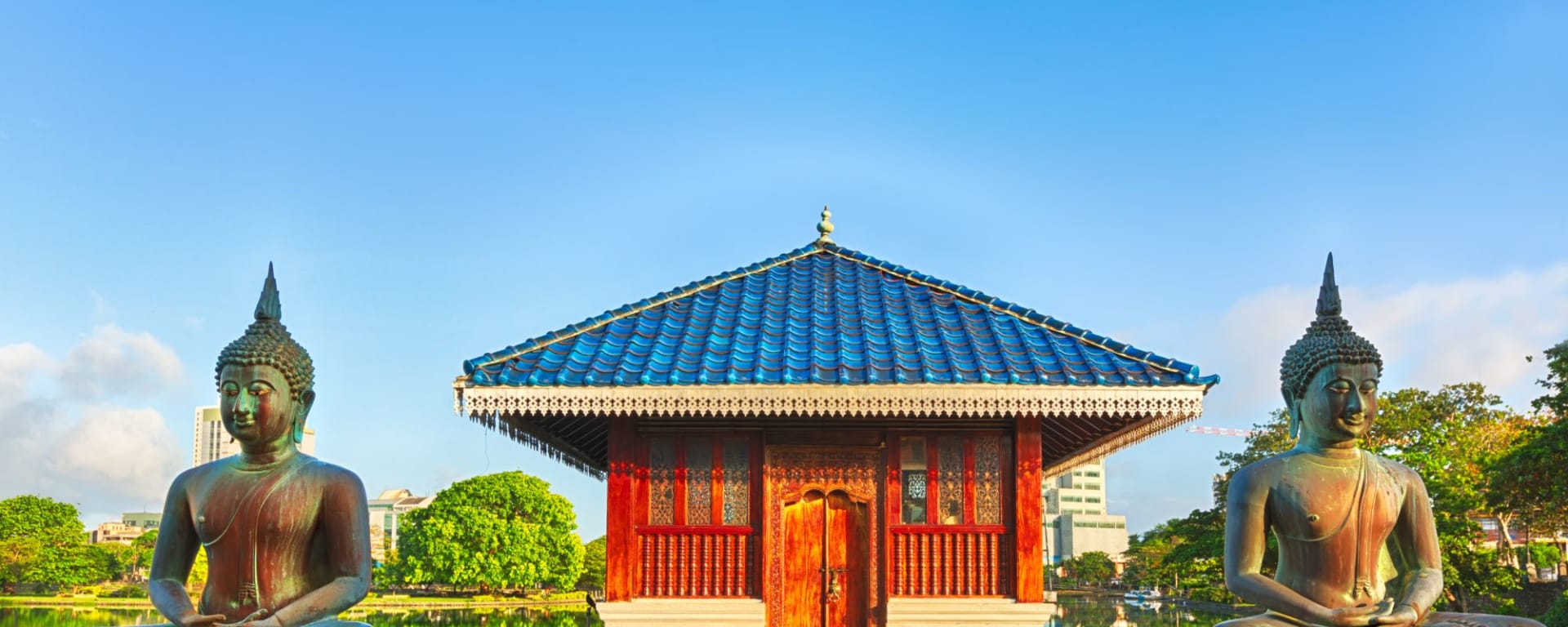 temples et culture à Colombo: Seema Malaka Temple on Beira Lake