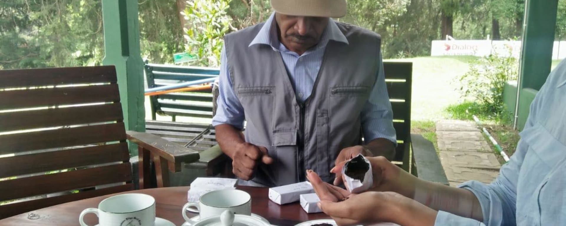 Eine Reise jenseits der Teefelder in Nuwara Eliya: Tea Tasting
