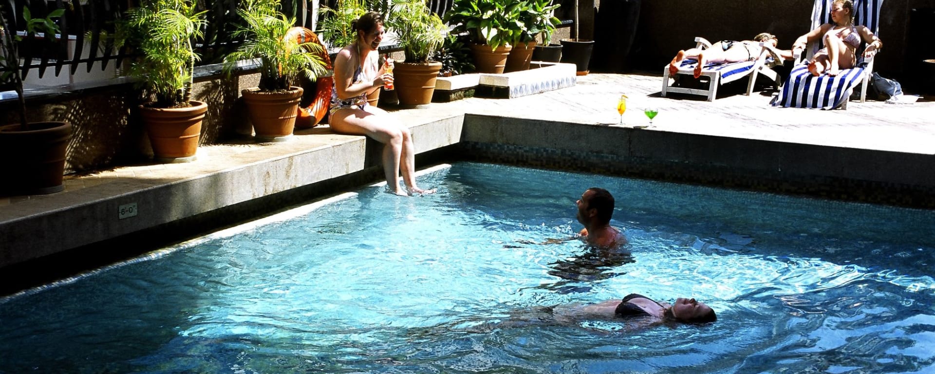 Fariyas in Mumbai: Pool