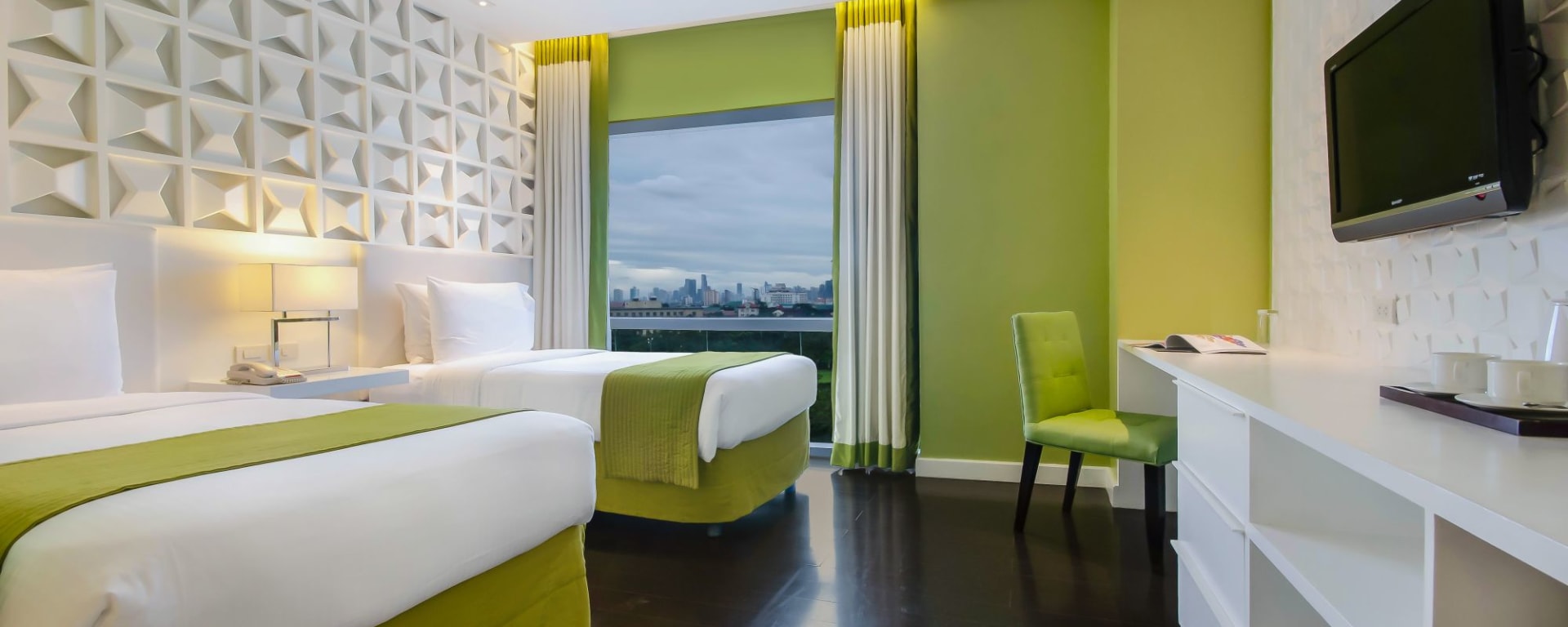 The Bayleaf Intramuros in Manila: Deluxe | Twin - Lime Green