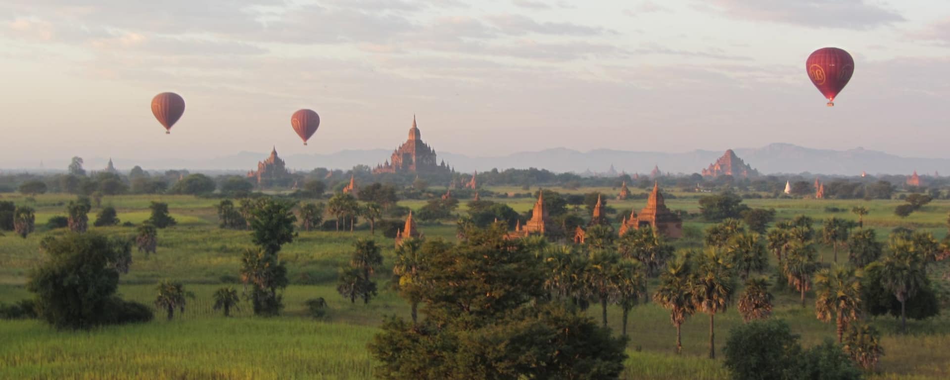 Tour en montgolfière au-dessus de Bagan: Balloons over Bagan 11