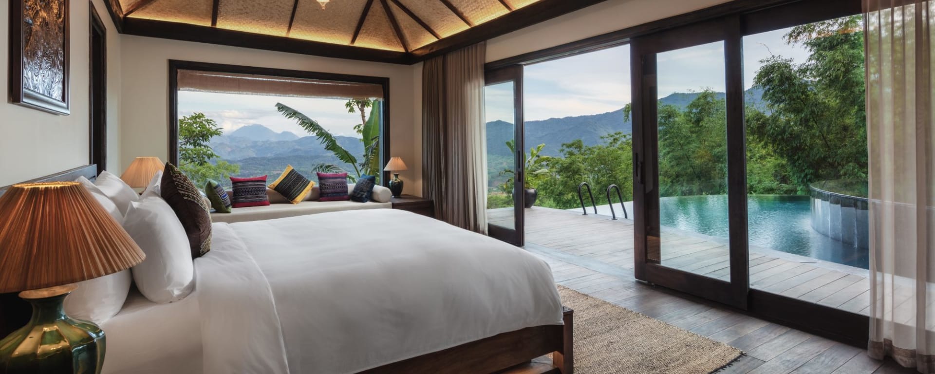 Avana Retreat in Mai Chau: Senna Hilltop Pool Villa