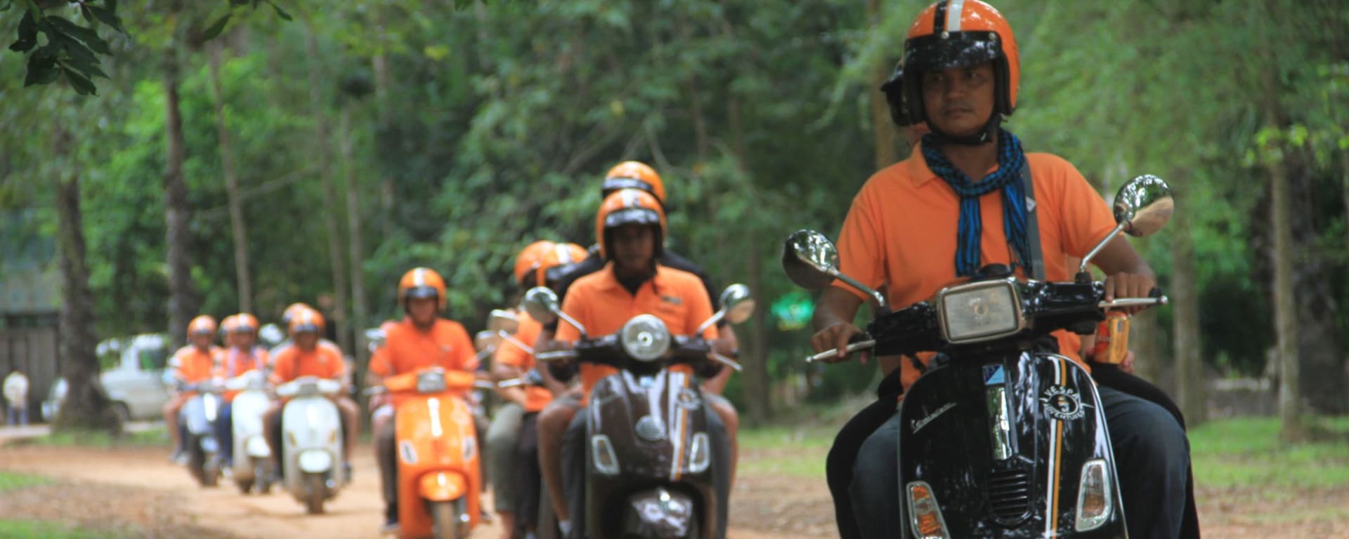 Vespa Tour durch Angkor in Siem Reap: Vespas