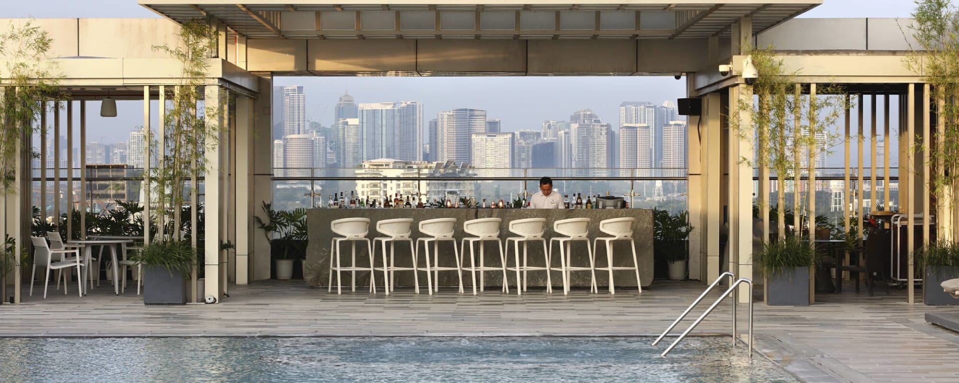 Okura Manila à Manille:  The Sora Rooftop Bar 