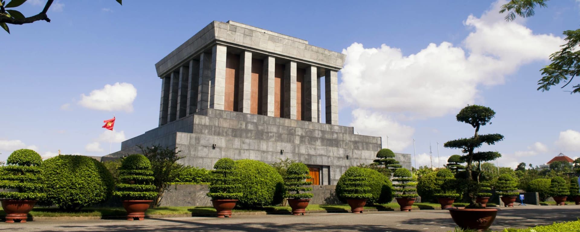 Hanoi auf eigene Faust - halber Tag: Hanoi Ho Chi Minh Mausoleum