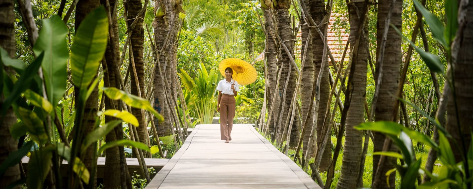 Farmhouse Resort & Spa - Smiling Gecko Sozialprojekt ab Phnom Penh: wellness: Sanctuary Spa Bridge