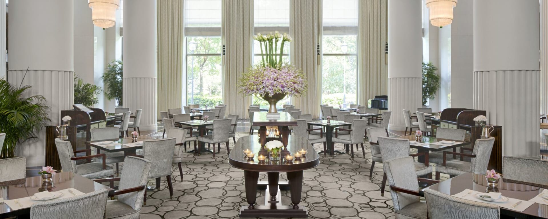 The Peninsula Shanghai:  The Lobby Restaurant