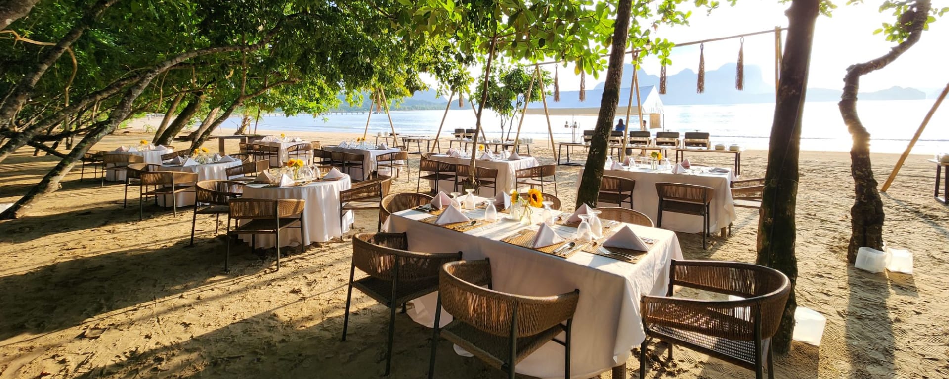 Seda Lio à Palawan:  Barbecue at the Beach