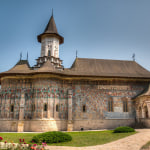 5 Reasons to Visit Romania