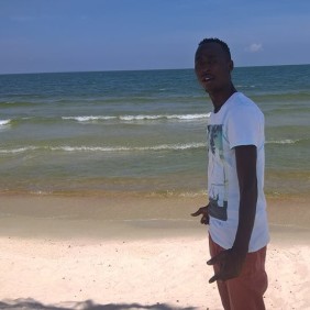 kwizera-entebbe-tour-guide