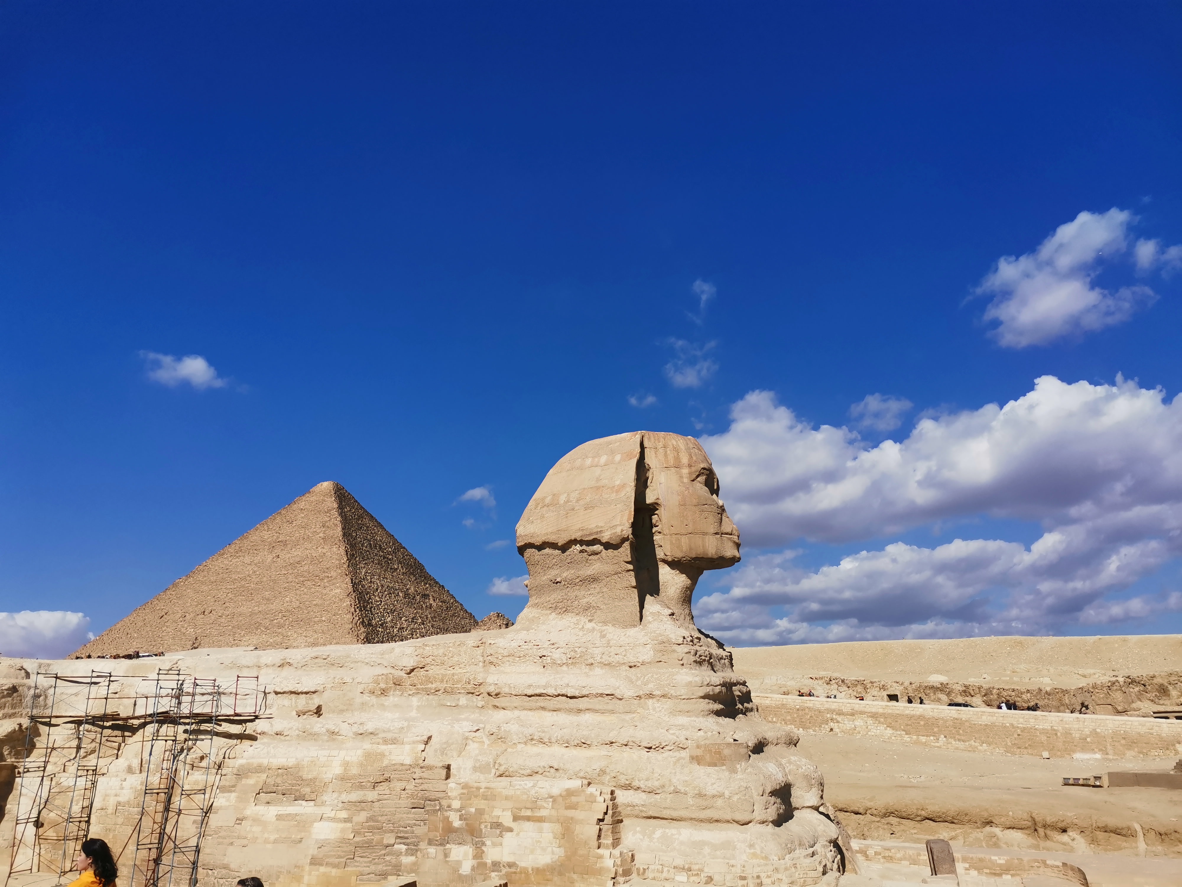 Explore the Pyramids of Giza - live online tour from Giza