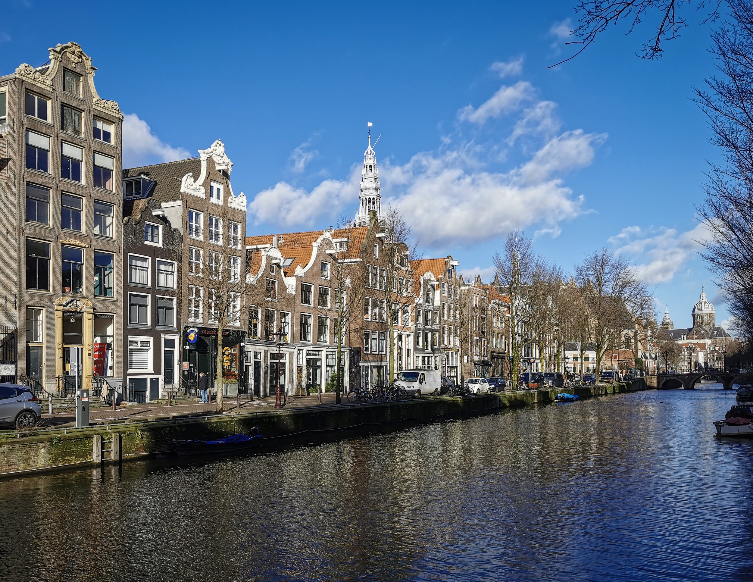 Walk around the Historical Streets of Amsterdam live online tour from