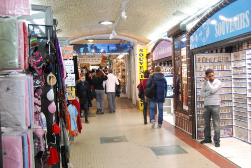 Genuine Souvenirs & Local Prices