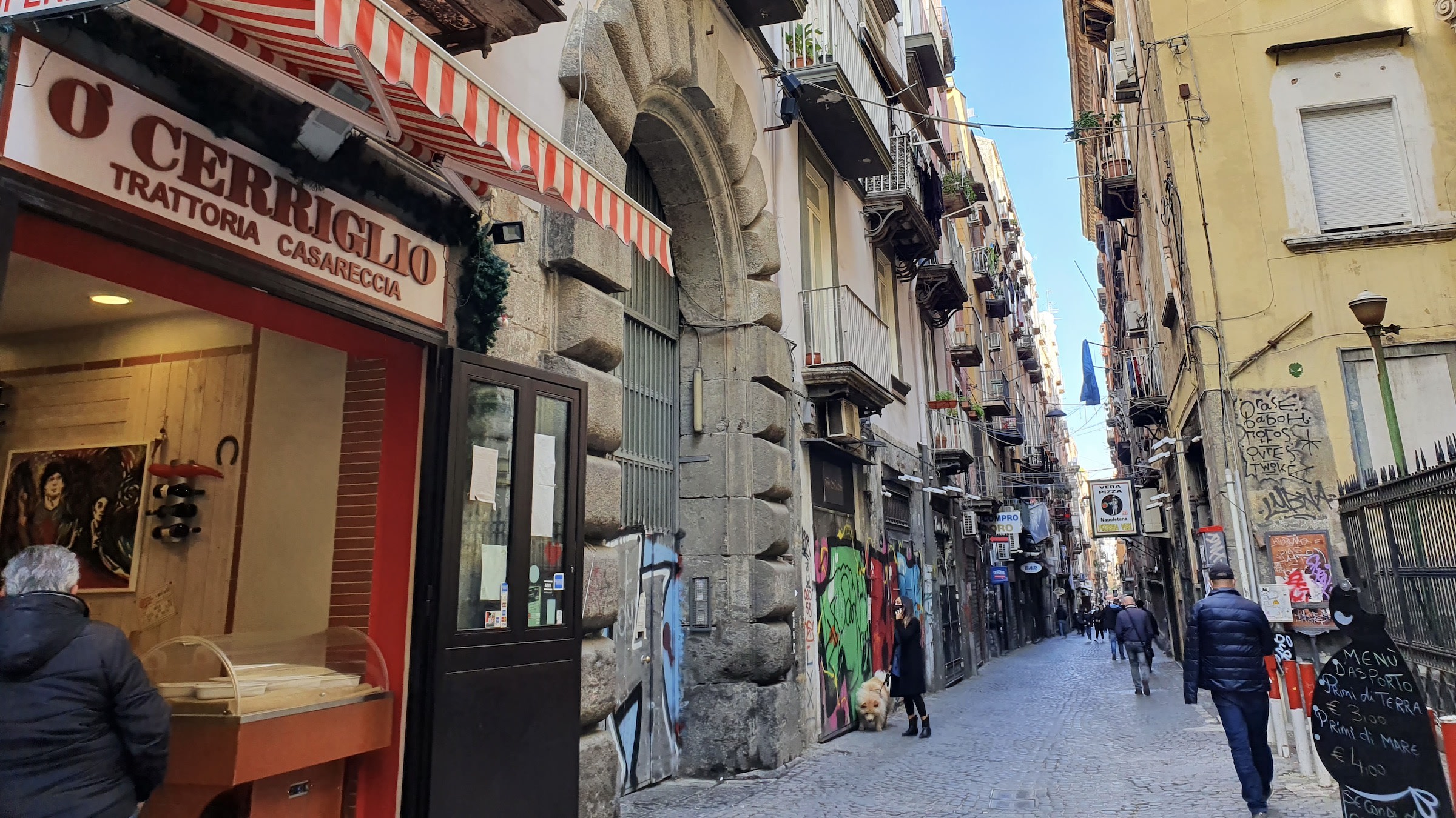 Walk Through the Streets of Naples live online tour from Naples