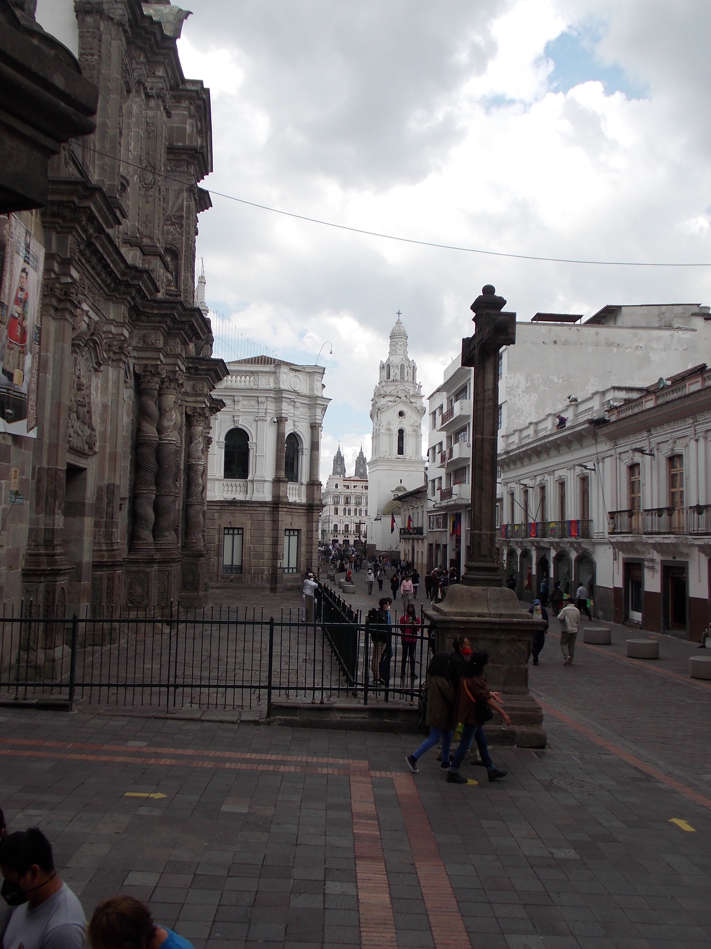 Walk Around Quito's Old Town live online tour from Quito